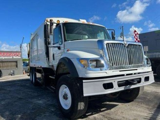 1988 INTERNATIONAL SA515 GARBAGE TRUCK