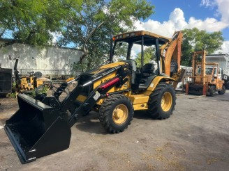 2005 CATERPILLAR 420D BACKHOE LOADER