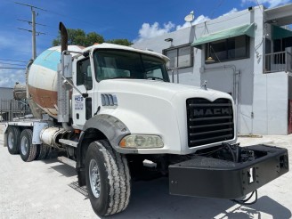 2006 MACK CT CONCRETE MIXER TRUCK