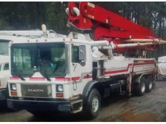 2001 MACK MR688S TRUCK WITH CONCORD CONCRETE PUMP 36M