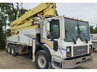 2007 MACK MR600 CONCRETE PUMP TRUCK