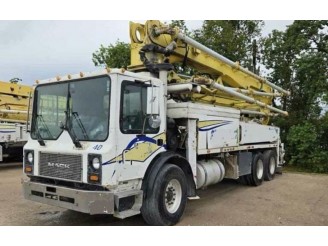 2007 MACK MR600 CONCRETE PUMP TRUCK