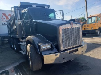 2004 KENWORTH T800 DUMP TRUCK