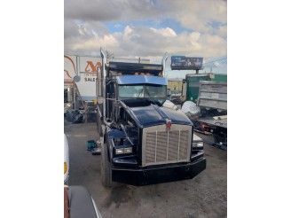 2002 KENWORTH  T800 DUMP TRUCK