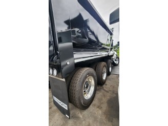 2018 KENWORTH T680 DUMP TRUCK