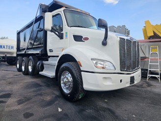 2022 PETERBILT 579 DUMP TRUCK