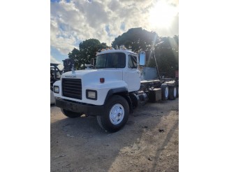 2003 MACK RD688 ROLL-OFF TRUCK